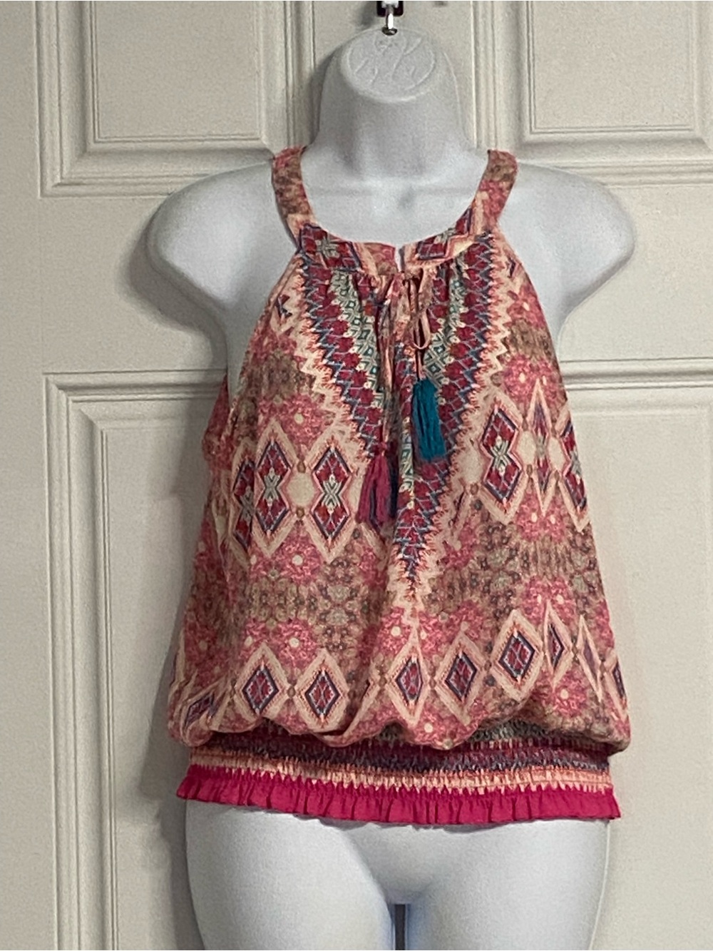 T42- ROSE & OLIVE Pink Geometric Boho Tassel Smocked Hem Halter Top.